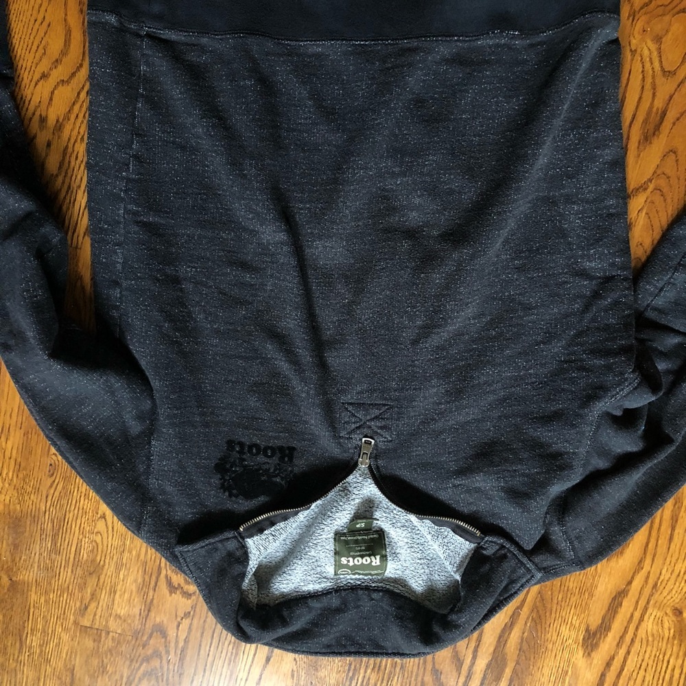 Roots quarter zip